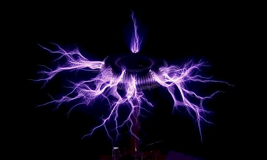 Clássicos do Catálogo: Minhas invenções, de Nikola Tesla