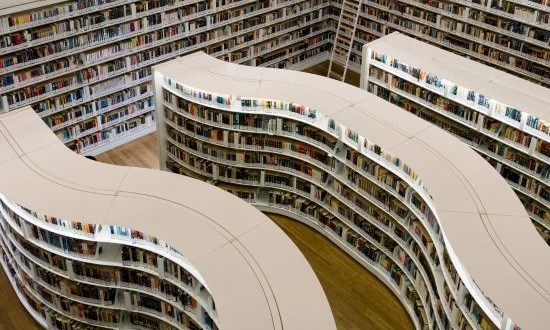 Universidade do Livro promove mesa-redonda gratuita sobre a profissão de tradutor literário